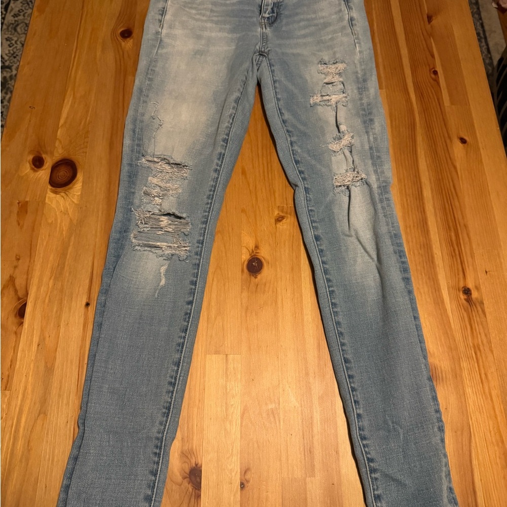American Eagle Distressed  Jeans